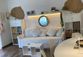 Soggiorno con divano letto