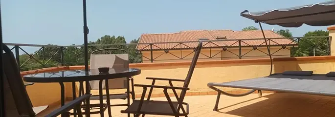 Terrazzo con vista mare condiviso